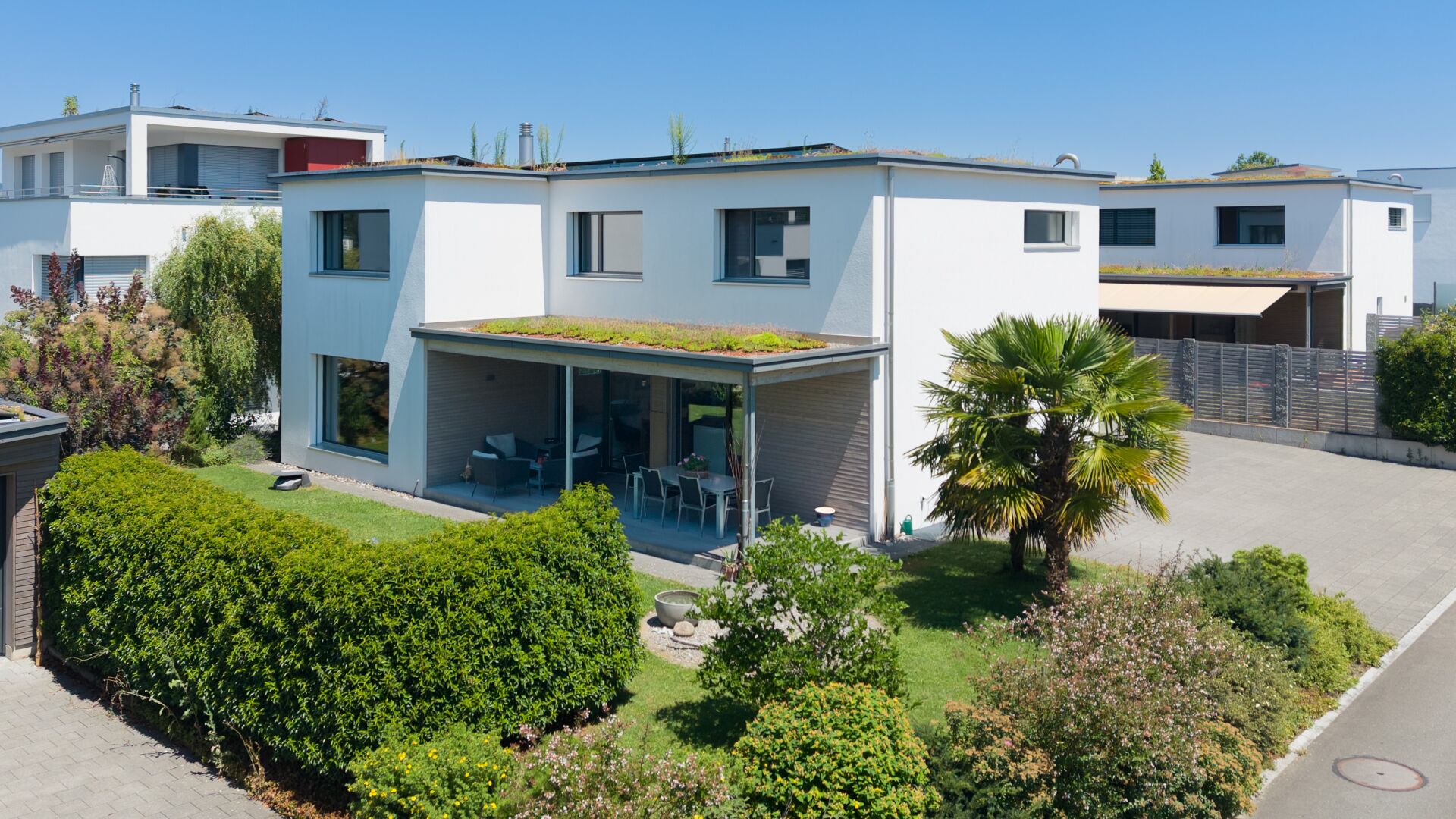Top modernes Einfamilienhaus mit Garten - Ansicht Süd/West